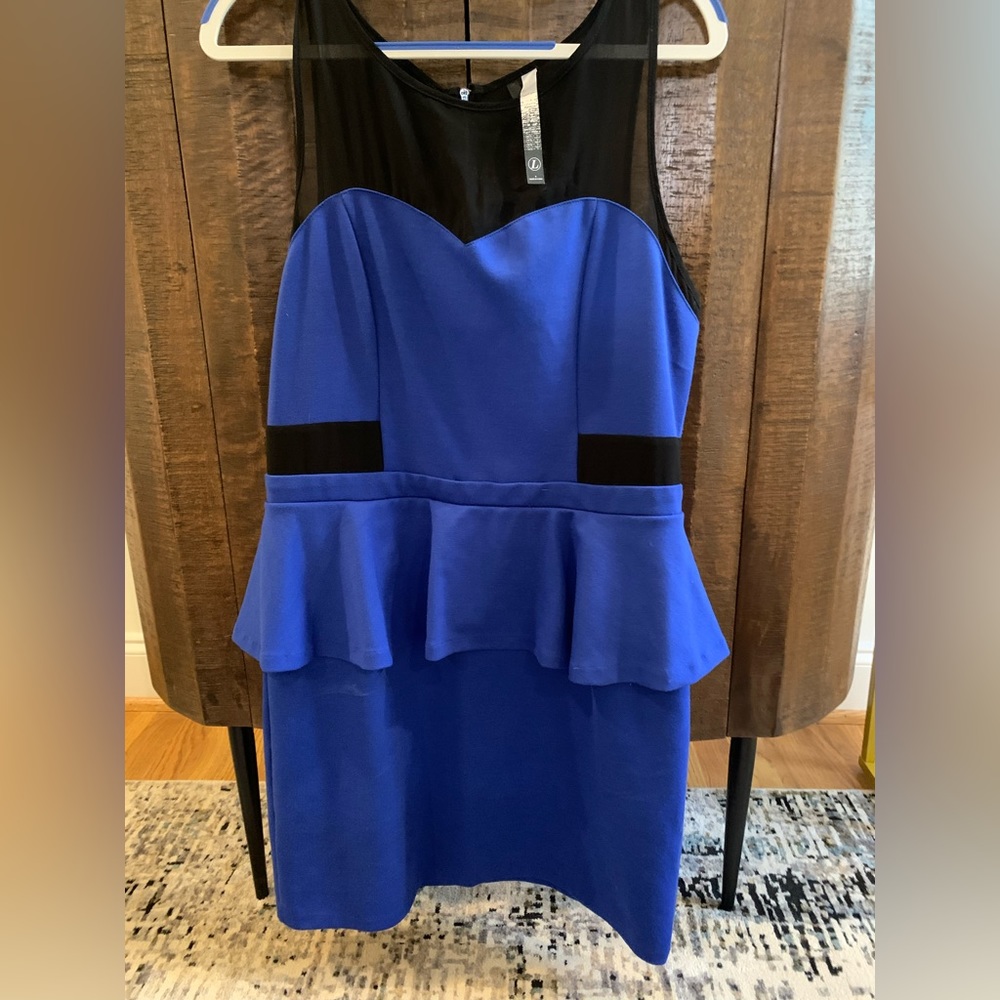 Kensie black and blue right short dress